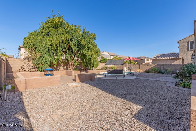 view of yard featuring a patio area