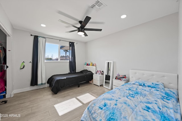 bedroom featuring ceiling fan