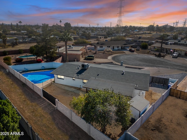 view of aerial view at dusk