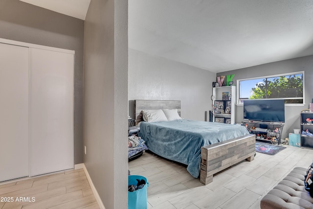 bedroom featuring a closet