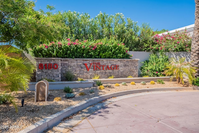 8180 E Shea Blvd Unit 1043, Scottsdale, AZ 85260 - view of community / neighborhood sign