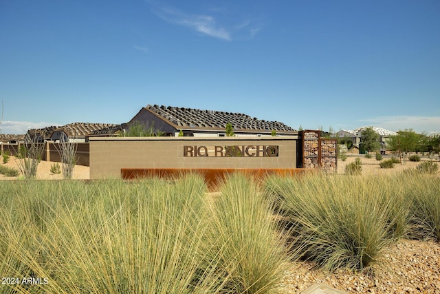 view of community / neighborhood sign