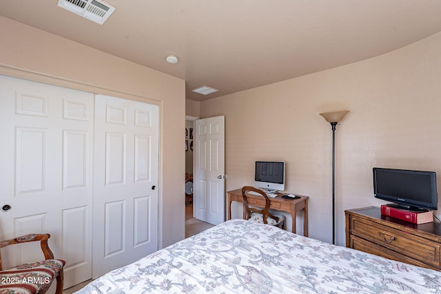 bedroom with a closet