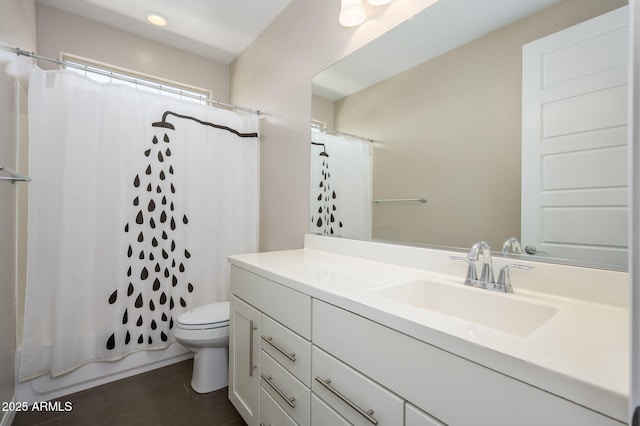 3247 E Creosote Ln, Gilbert, AZ 85298 - full bath featuring vanity, tile patterned floors, toilet, shower / bath combo, and recessed lighting