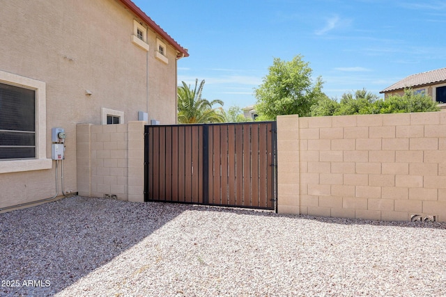 2726 S 160th Ave, Goodyear, AZ 85338 - gate featuring fence
