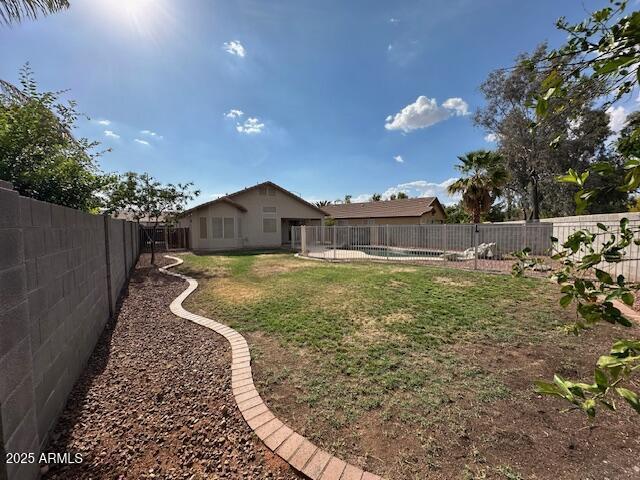 20275 N 81st Ln, Peoria, AZ 85382 - view of yard