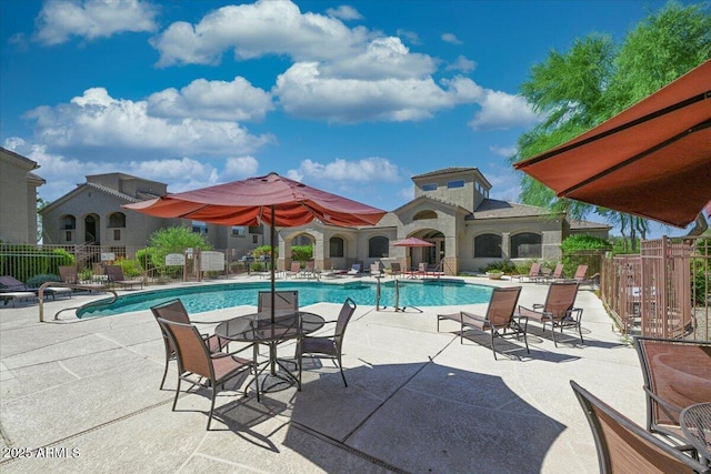 29606 N Tatum Blvd N Unit 265, Cave Creek, AZ 85331 - community pool with a patio area