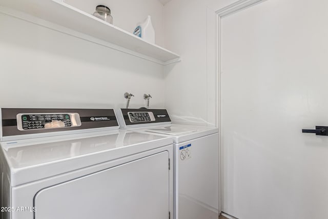 2033 E Janice Way, Phoenix, AZ 85022 - laundry area with washing machine and dryer