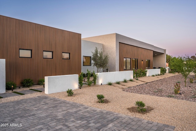 6584 E Gold Dust Ave, Paradise Valley, AZ 85253 - view of side of home featuring stucco siding