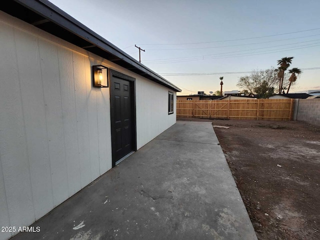 954 E Henry St, Tempe, AZ 85288 - patio terrace at dusk featuring fence