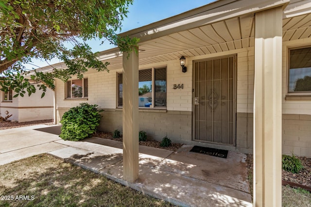844 E Ruth Ave, Phoenix, AZ 85020 - view of exterior entry with covered porch