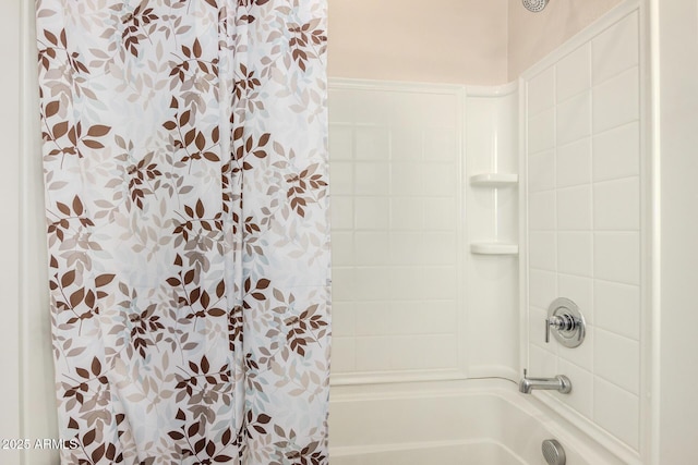 2250 E Palmdale Ln, Gilbert, AZ 85298 - bathroom with shower / tub combo with curtain