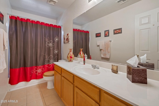 full bathroom featuring tile patterned floors, vanity, shower / bath combo, and toilet