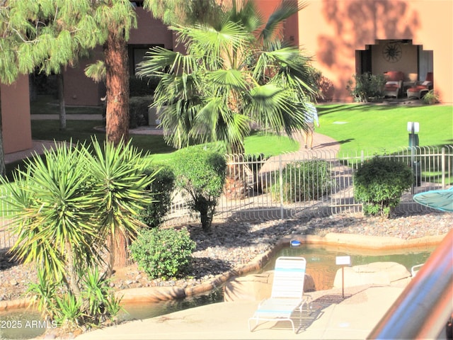 12222 N Paradise Village Pkwy S Unit 325, Phoenix, AZ 85032 - surrounding community with fence