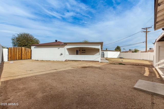 view of front of property