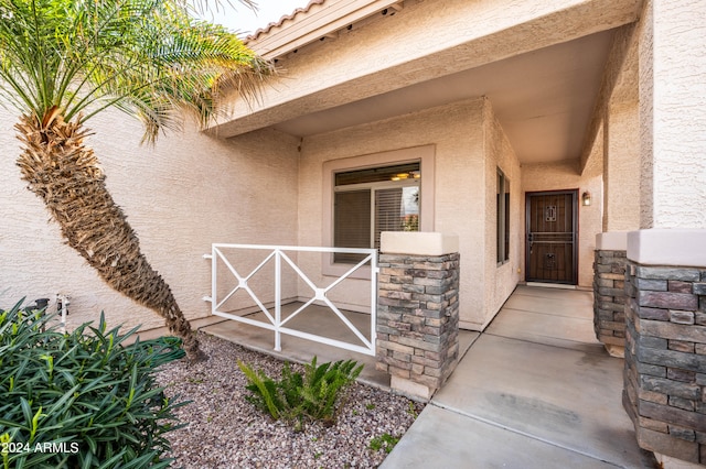 view of entrance to property