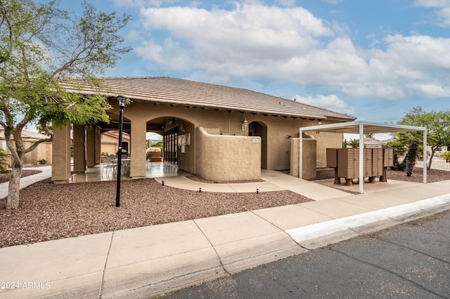 view of front of property