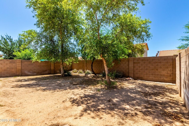 8341 W Cypress St, Phoenix, AZ 85037 - view of fenced backyard