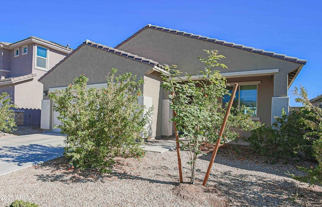 view of front of home with a garage