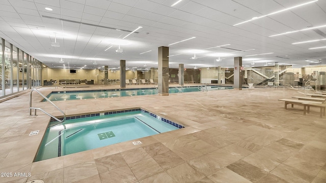 7117 E Rancho Vista Dr Unit 1012, Scottsdale, AZ 85251 - view of indoor pool