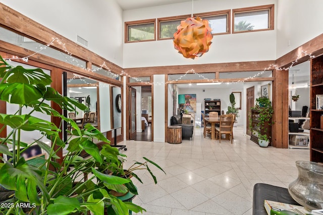 301 W Royal Palm Rd, Phoenix, AZ 85021 - entryway with a high ceiling