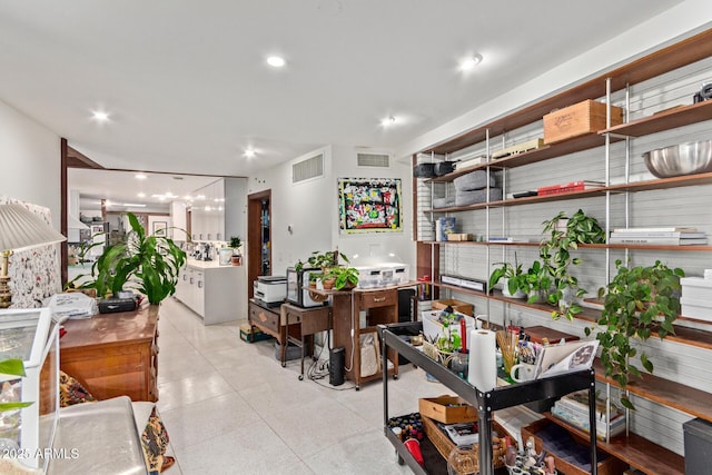 301 W Royal Palm Rd, Phoenix, AZ 85021 - interior space with recessed lighting