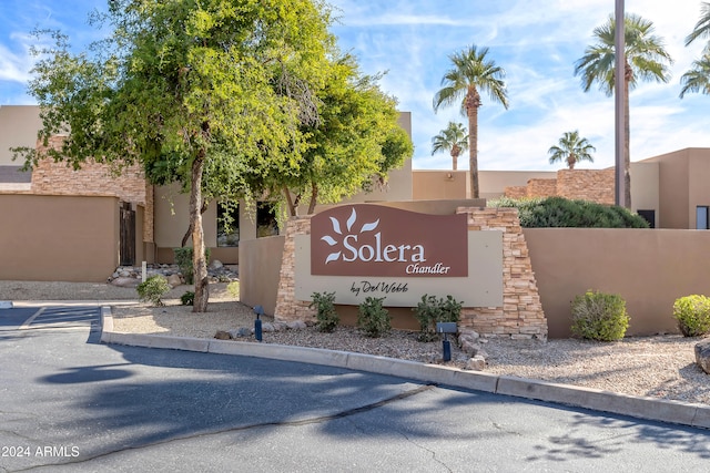 view of community / neighborhood sign