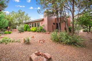 25 Edgewood Cir, Sedona, AZ 86336 - view of yard