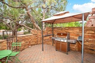 25 Edgewood Cir, Sedona, AZ 86336 - view of patio with a gazebo