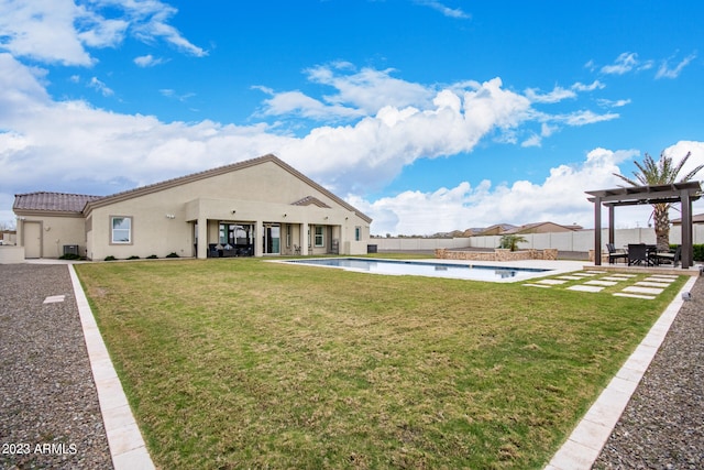 view of yard featuring a fenced in pool, a pergola, and a patio area