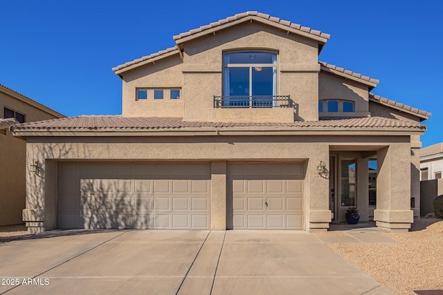 view of front facade featuring a garage