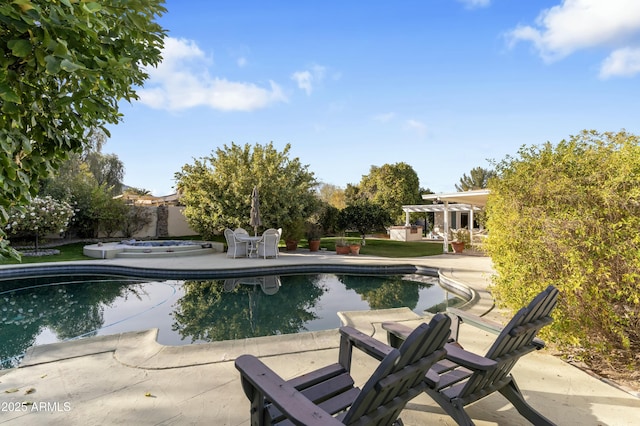 view of swimming pool with a pergola, a hot tub, and a patio