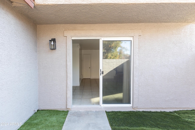 view of entrance to property