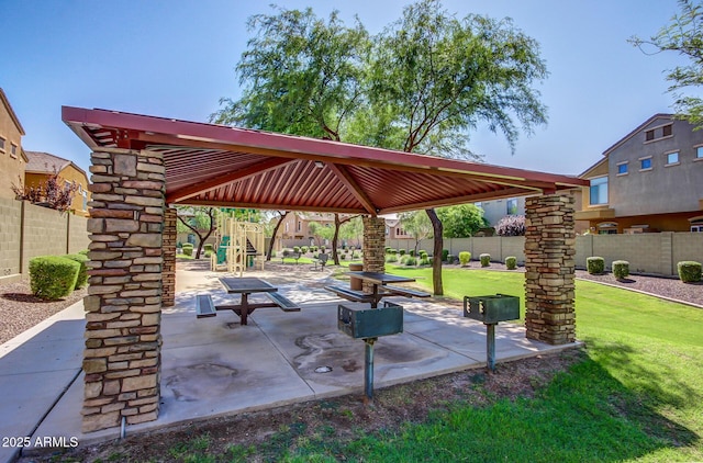 2725 E Mine Creek Rd Unit 2146, Phoenix, AZ 85024 - view of community featuring a fenced backyard, a gazebo, and a patio