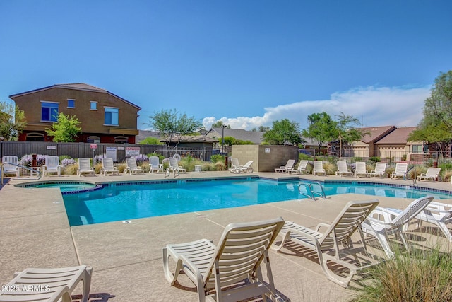 2725 E Mine Creek Rd Unit 2146, Phoenix, AZ 85024 - view of pool featuring a patio area and a pool with connected hot tub