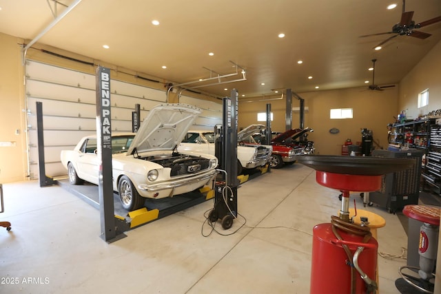 garage with ceiling fan