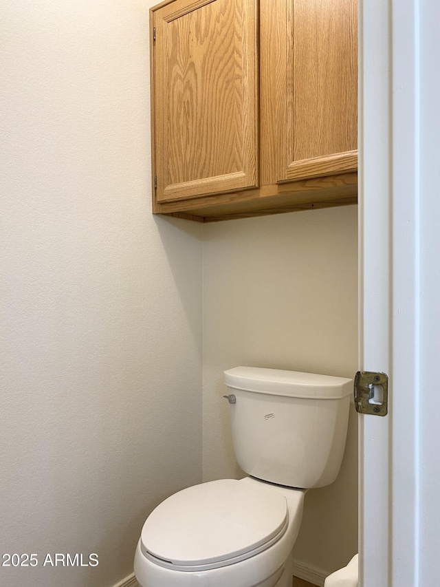 1249 E Commerce Ave, Gilbert, AZ 85234 - bathroom featuring baseboards