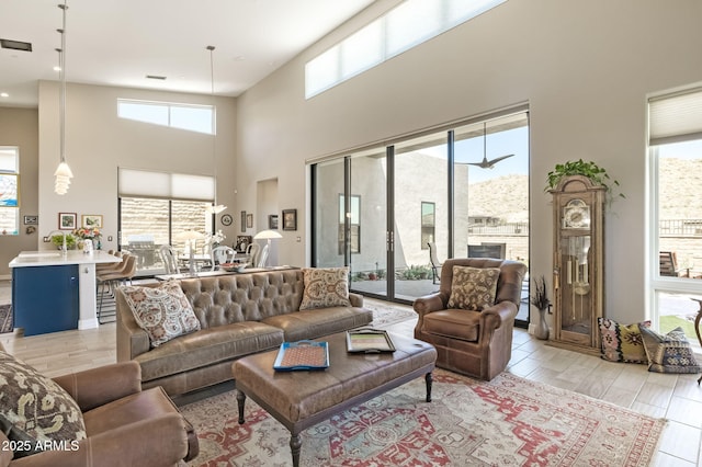 14507 N Valencia Dr, Fountain Hills, AZ 85268 - living area with a towering ceiling and recessed lighting