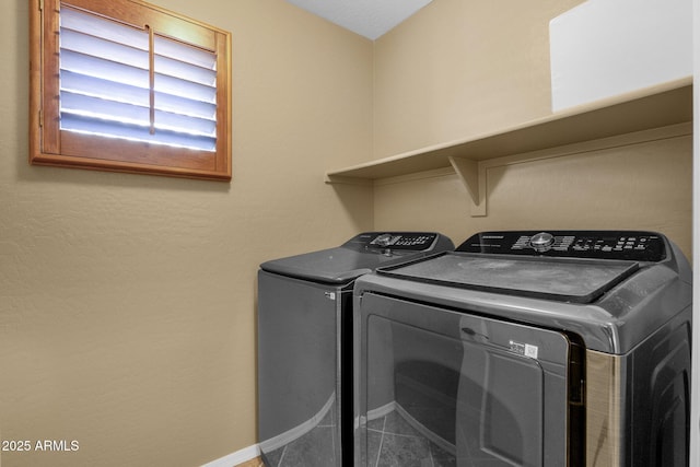 3828 S Verbena Ave, Gilbert, AZ 85297 - laundry room featuring baseboards, laundry area, and washing machine and clothes dryer