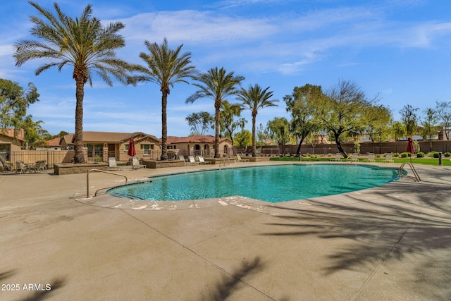 3828 S Verbena Ave, Gilbert, AZ 85297 - community pool featuring fence and a patio area