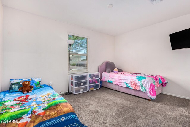 view of carpeted bedroom