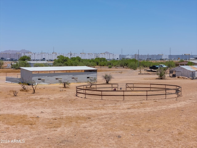 view of yard with a mountain view