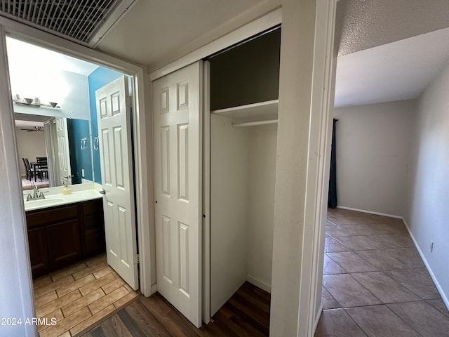 closet with sink