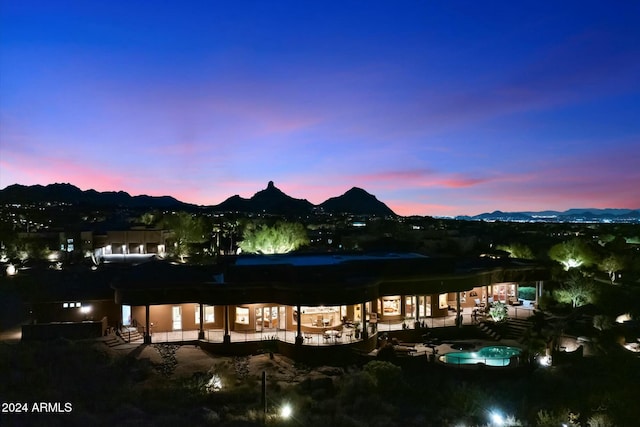 water view with a mountain view