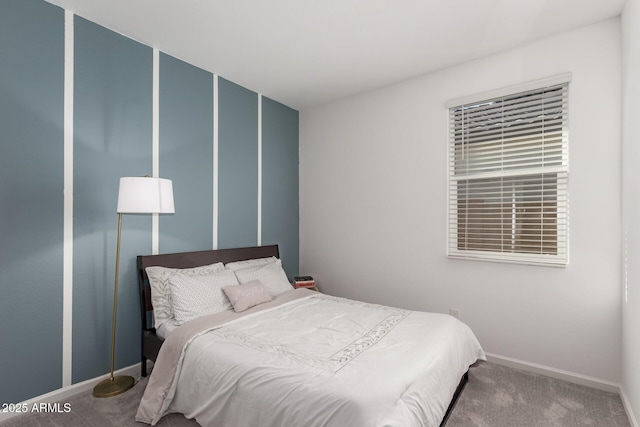 bedroom with carpet flooring