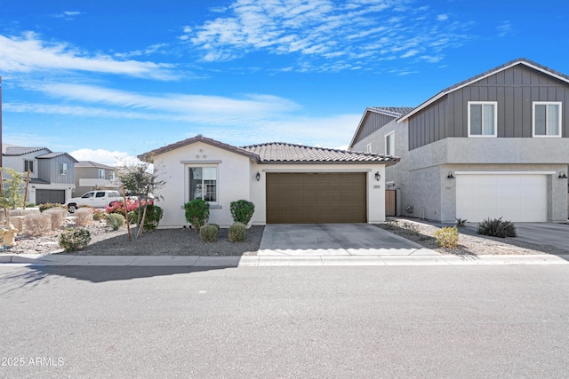 view of front facade featuring a garage