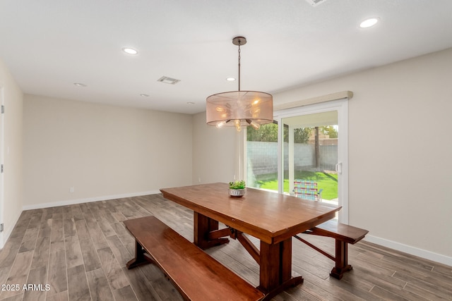 dining area featuring recessed lighting, visible vents, baseboards, and wood finished floors