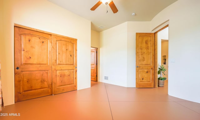 6754 E Roberto Loop, Hereford, AZ 85615 - empty room with a ceiling fan and a smoke detector