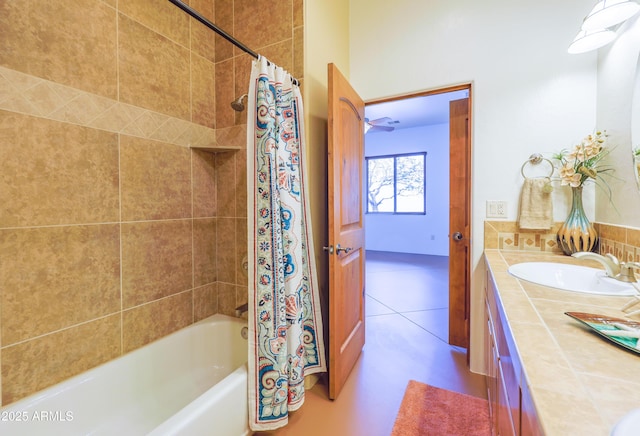 6754 E Roberto Loop, Hereford, AZ 85615 - bathroom with double vanity and shower / bathtub combination with curtain
