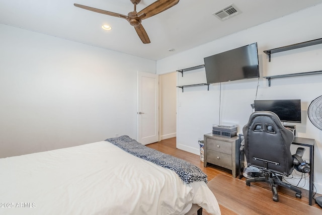 bedroom featuring light wood-type flooring, visible vents, recessed lighting, and a ceiling fan